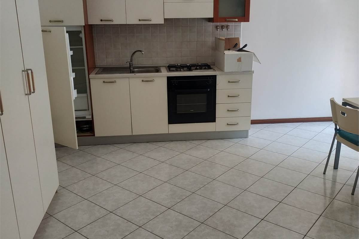 MONOLOCALE CON BOX