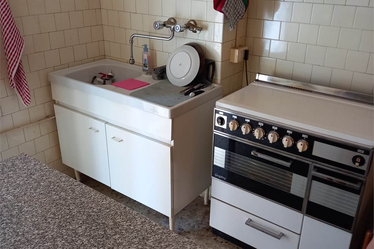 BILOCALE PIU' SERVIZI