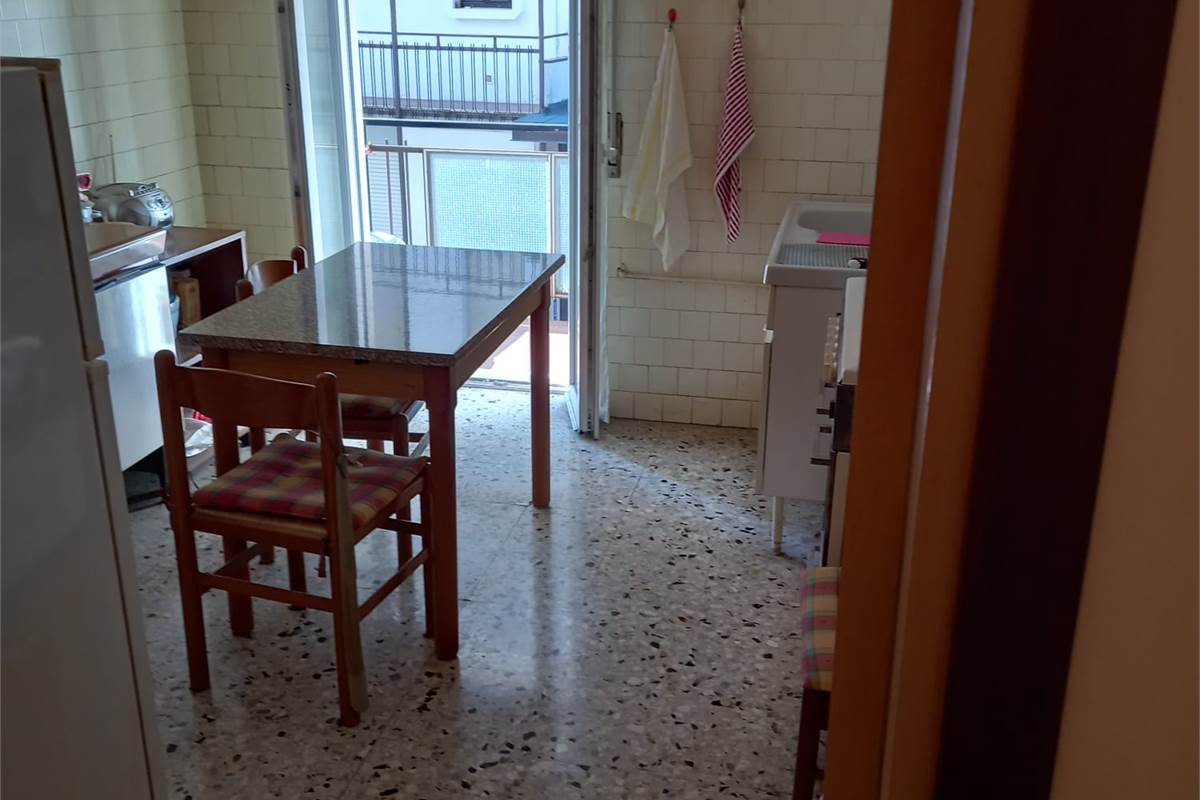 BILOCALE PIU' SERVIZI
