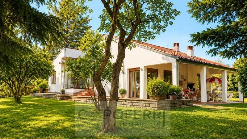 VILLA INDIPENDENTE CON AMPIO GIARDINO PANORAMICO