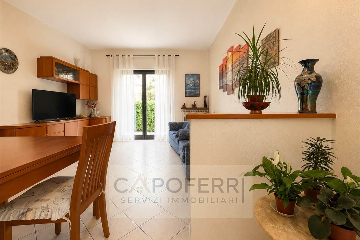 PERFETTO TRILOCALE IN BIFAMILIARE CON GIARDINO PRIVATO