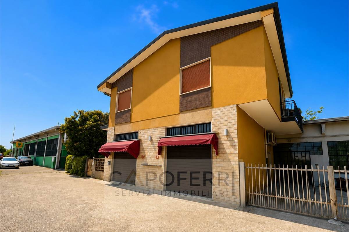 APPARTAMENTO TRILOCALE IN CASA SINGOLA