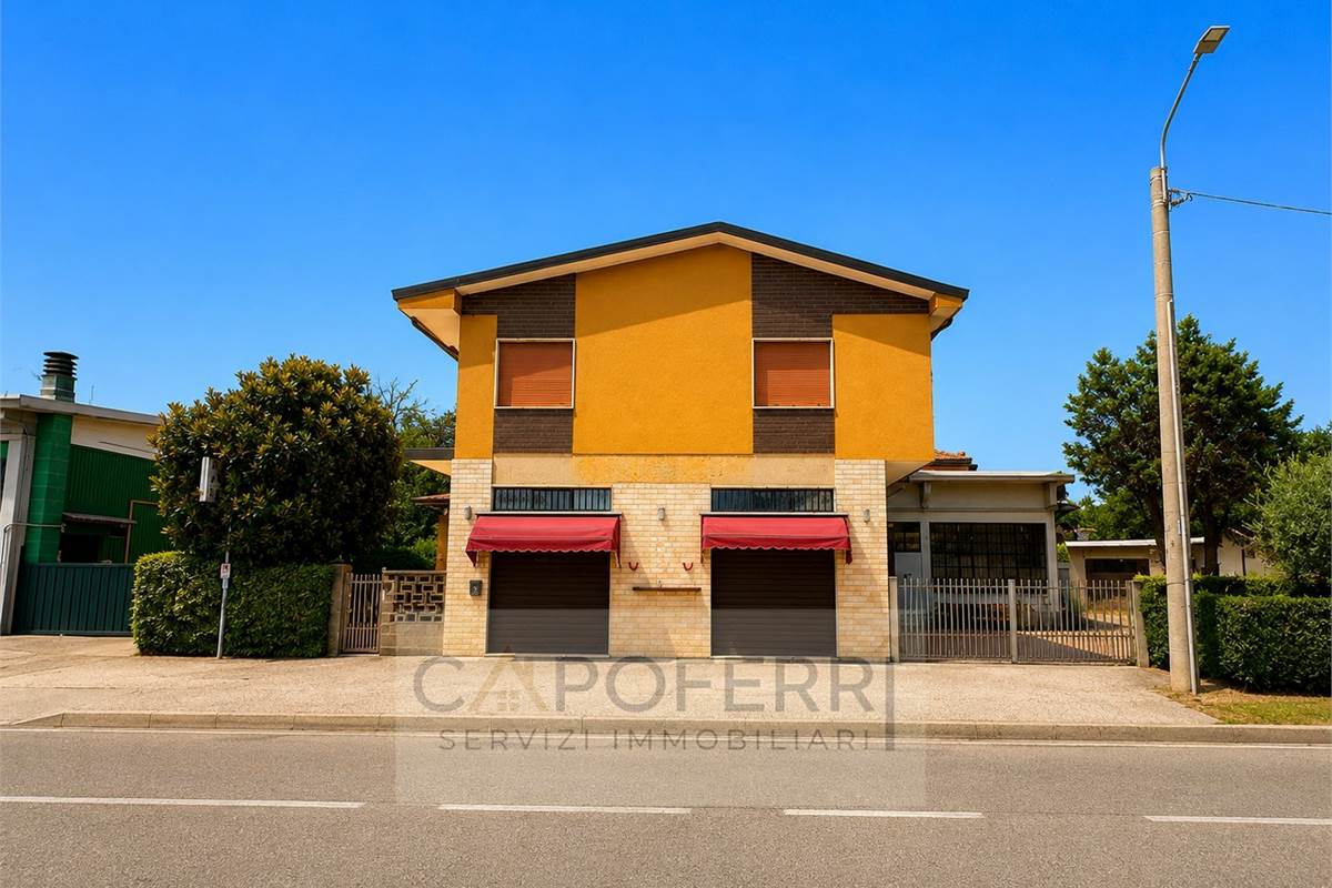 APPARTAMENTO TRILOCALE IN CASA SINGOLA