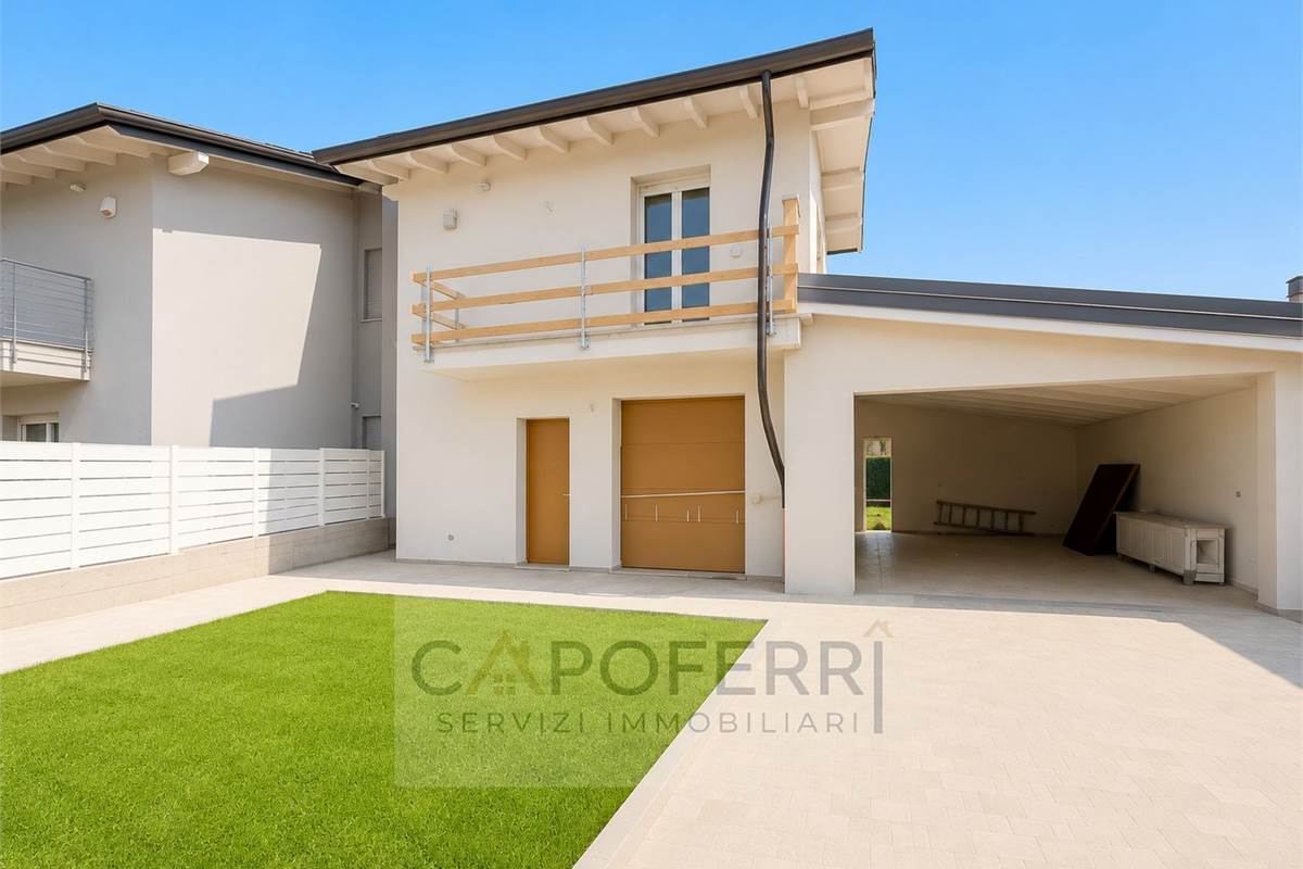 VILLA BIFAMILIARE DI PREGIO IN FASE DI ULTIMAZIONE