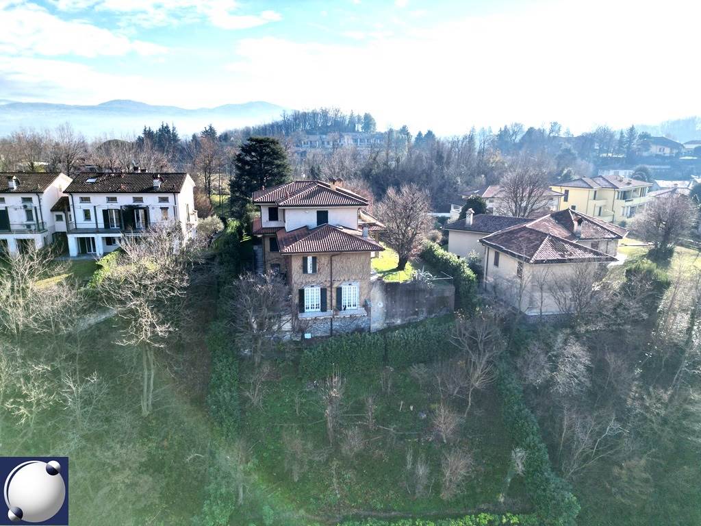 Esterno