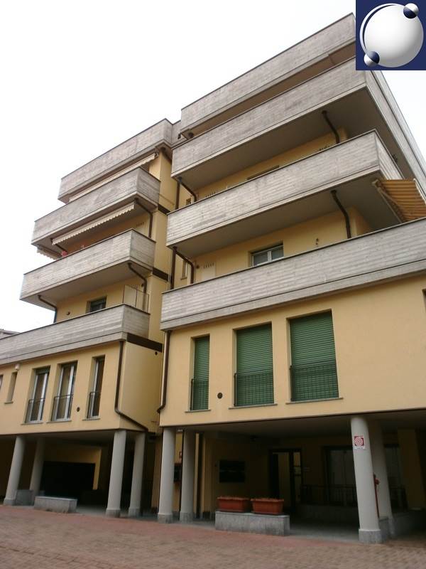 Rif. 3006 - Erba/3 locali
