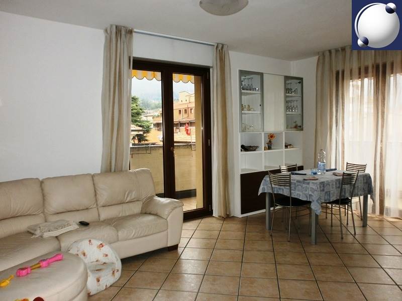 Rif. 3006 - Erba/3 locali