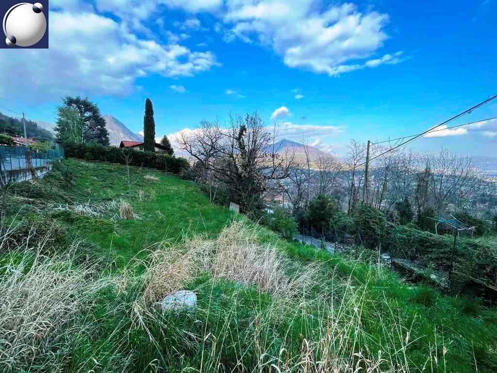 Rif. 10005 - Erba/Terreno edificabile