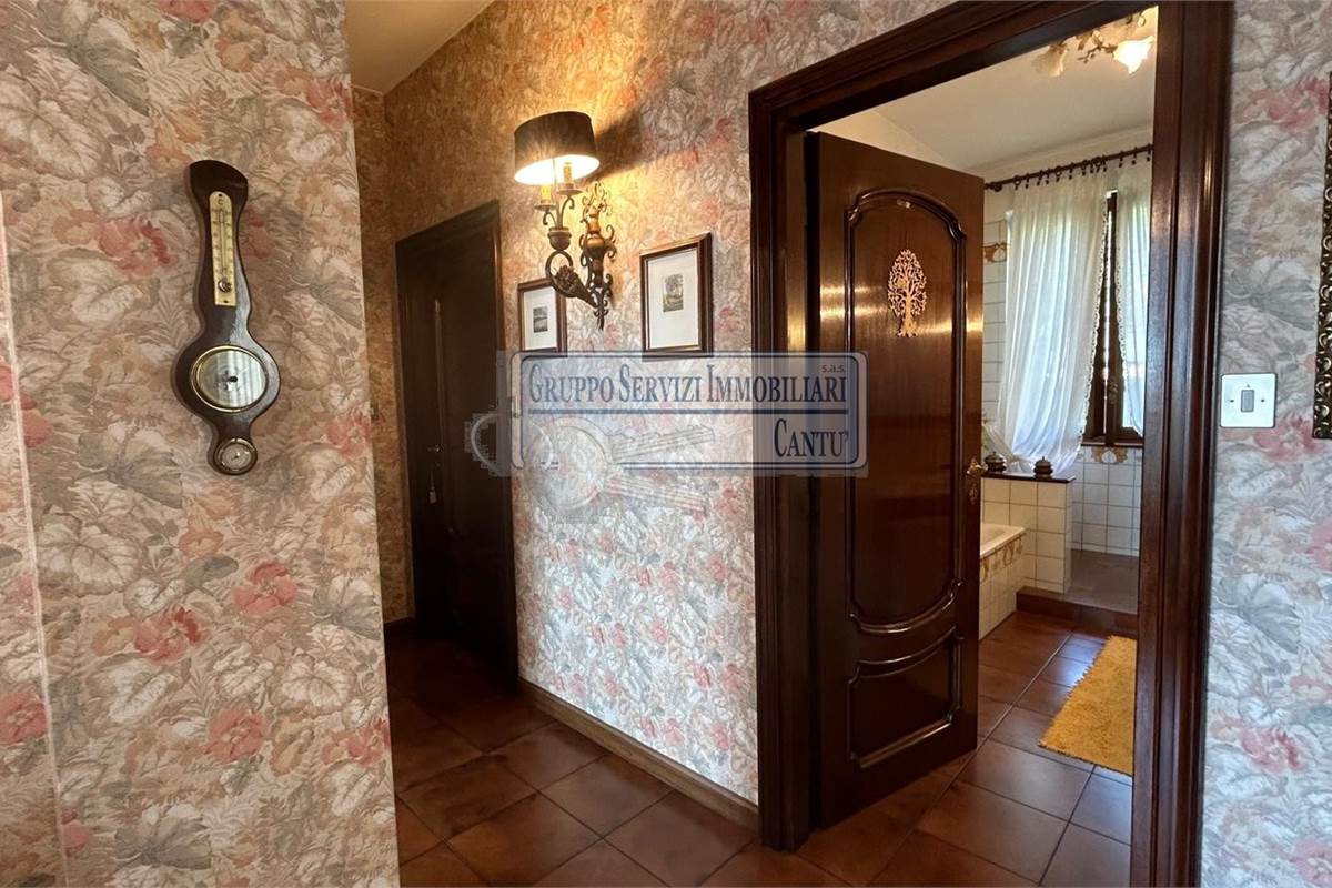 SPLENDIDA DIMORA IN COLLINA