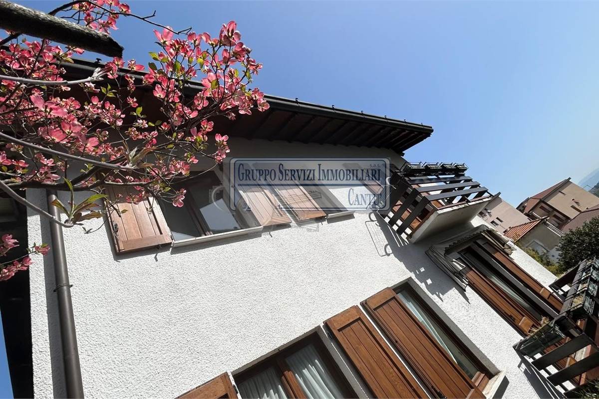 SPLENDIDA DIMORA IN COLLINA