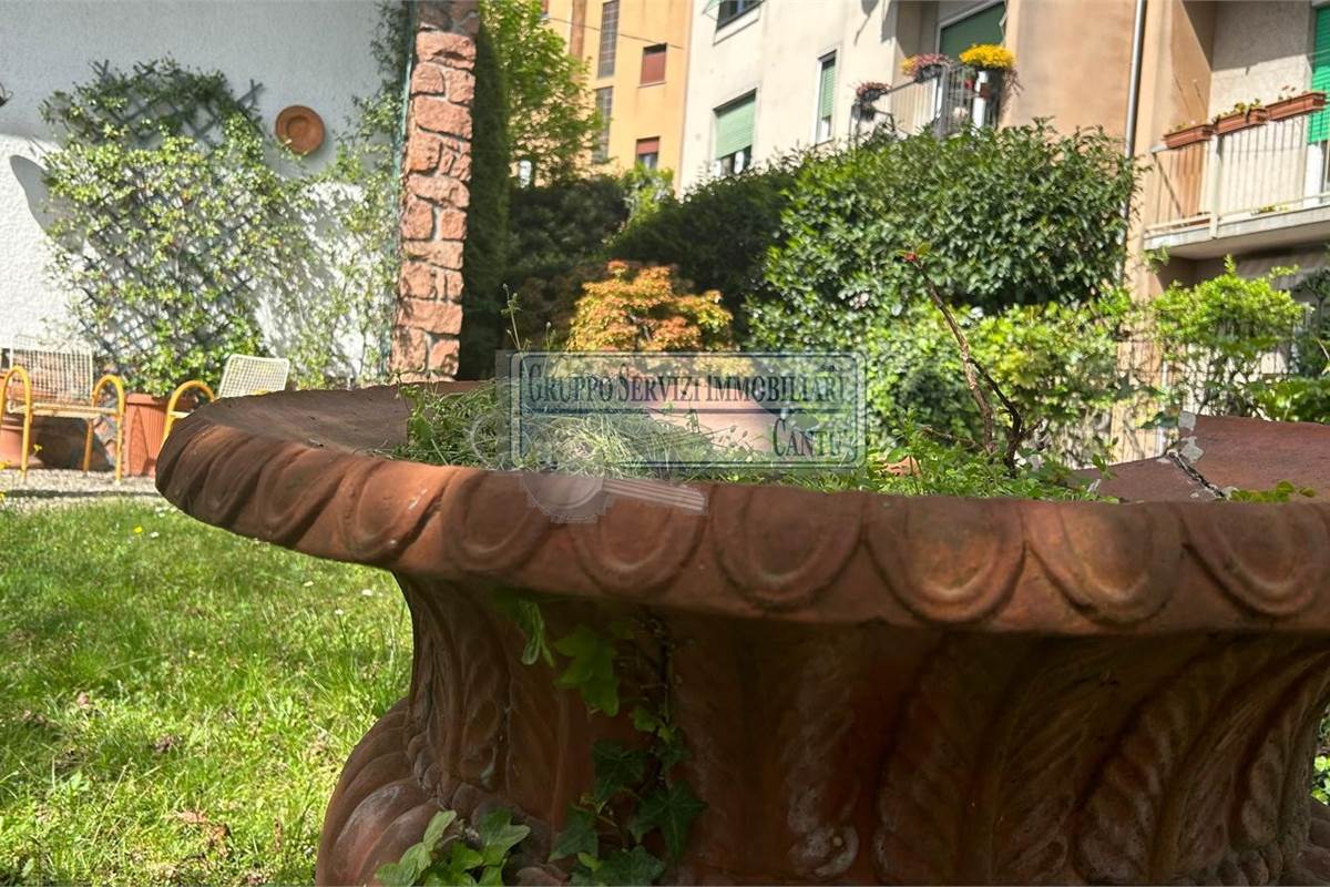 SPLENDIDA DIMORA IN COLLINA