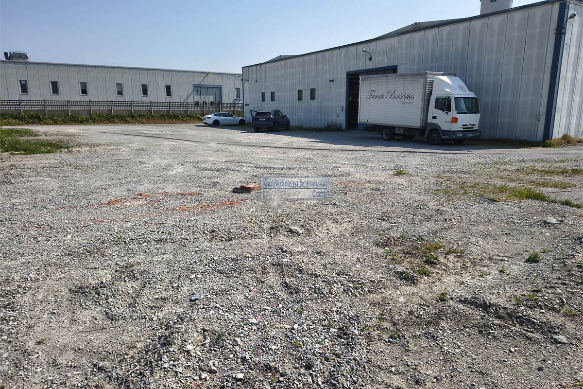 capannone industriale produttivo