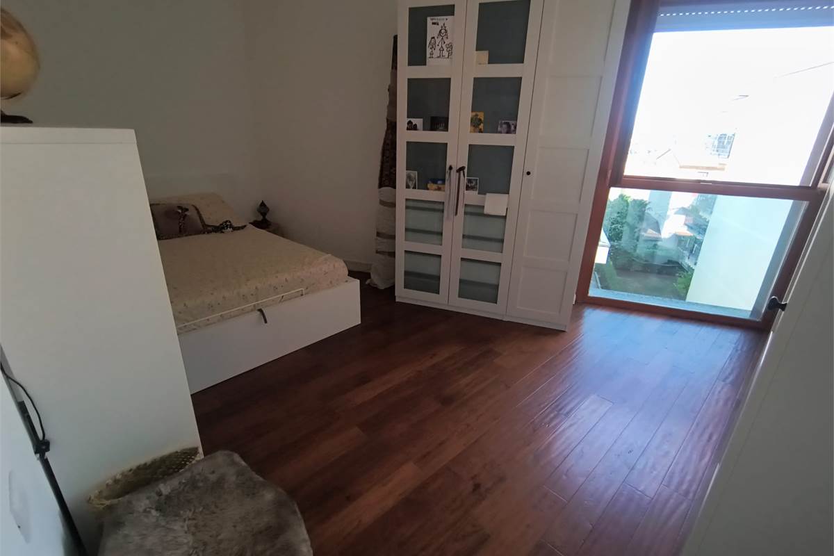 Libero piano alto con terrazzo