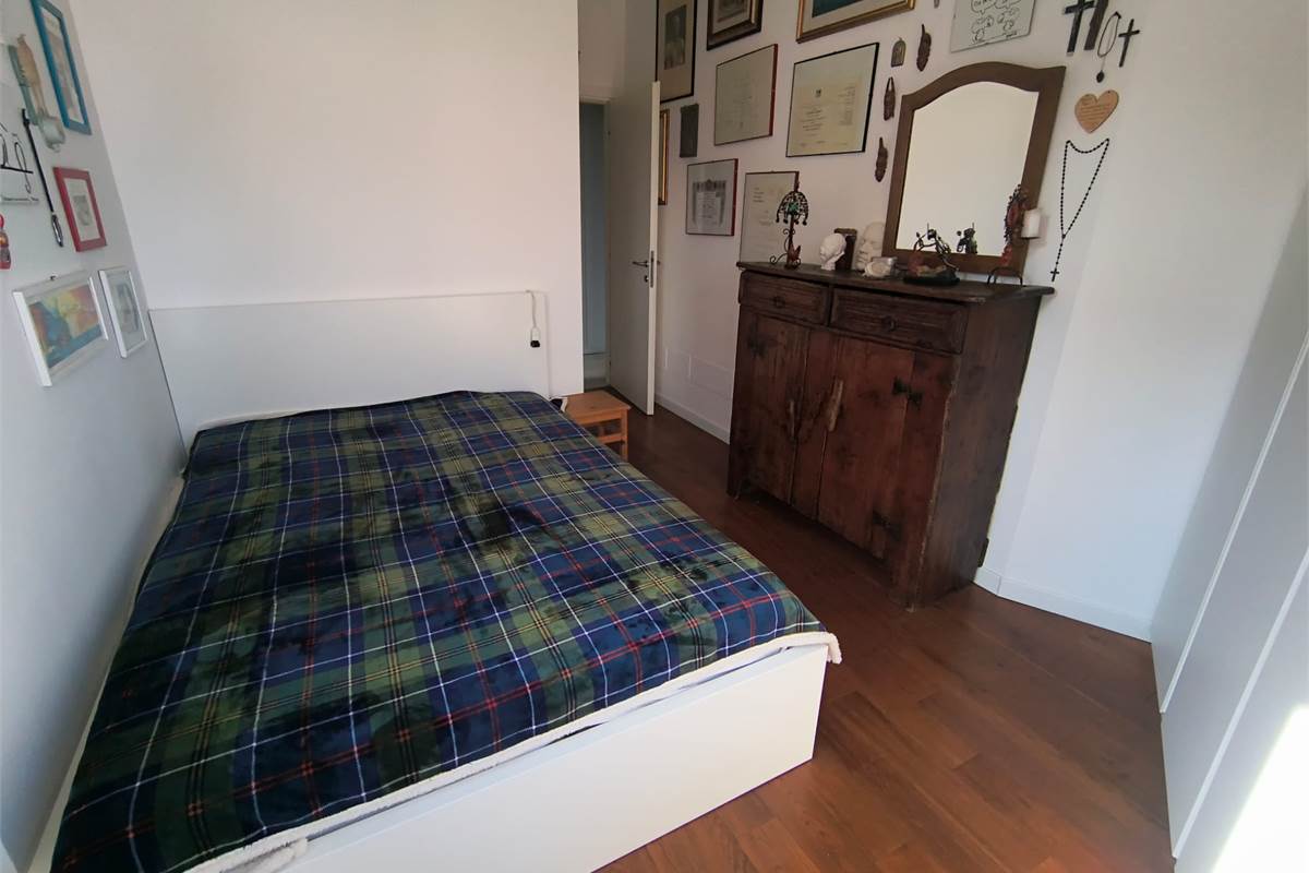 Libero piano alto con terrazzo