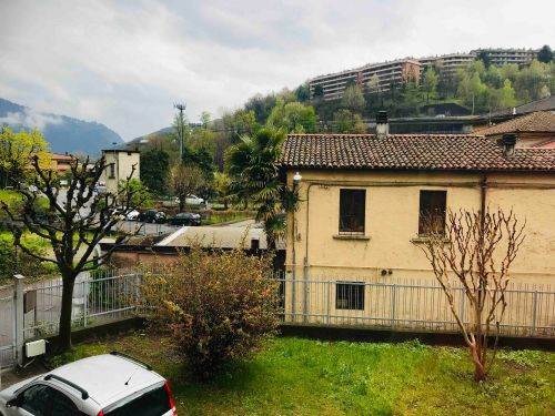 vendesi appartamento bilocale a Maslianico