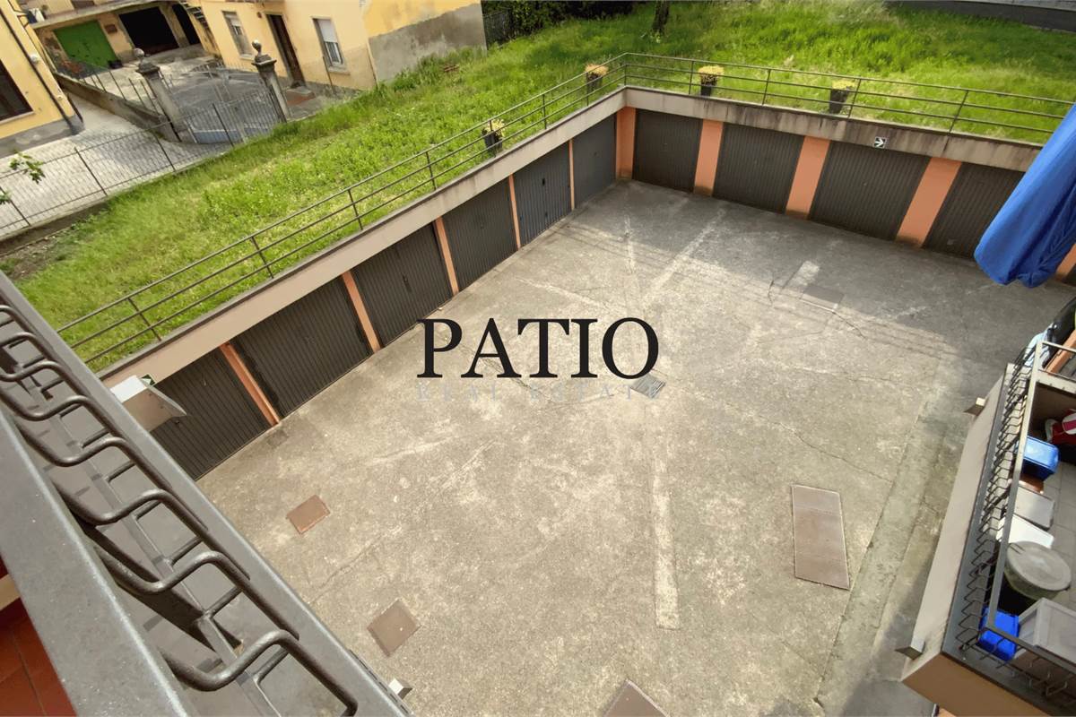 cortile e garage
