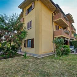 Trilocale al PT con giardino taverna e box