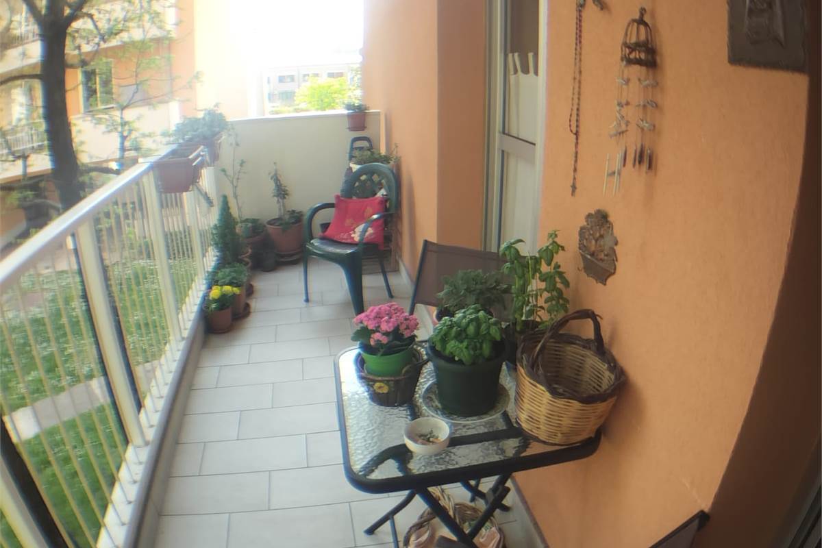 2 locali In Vendita a Opera