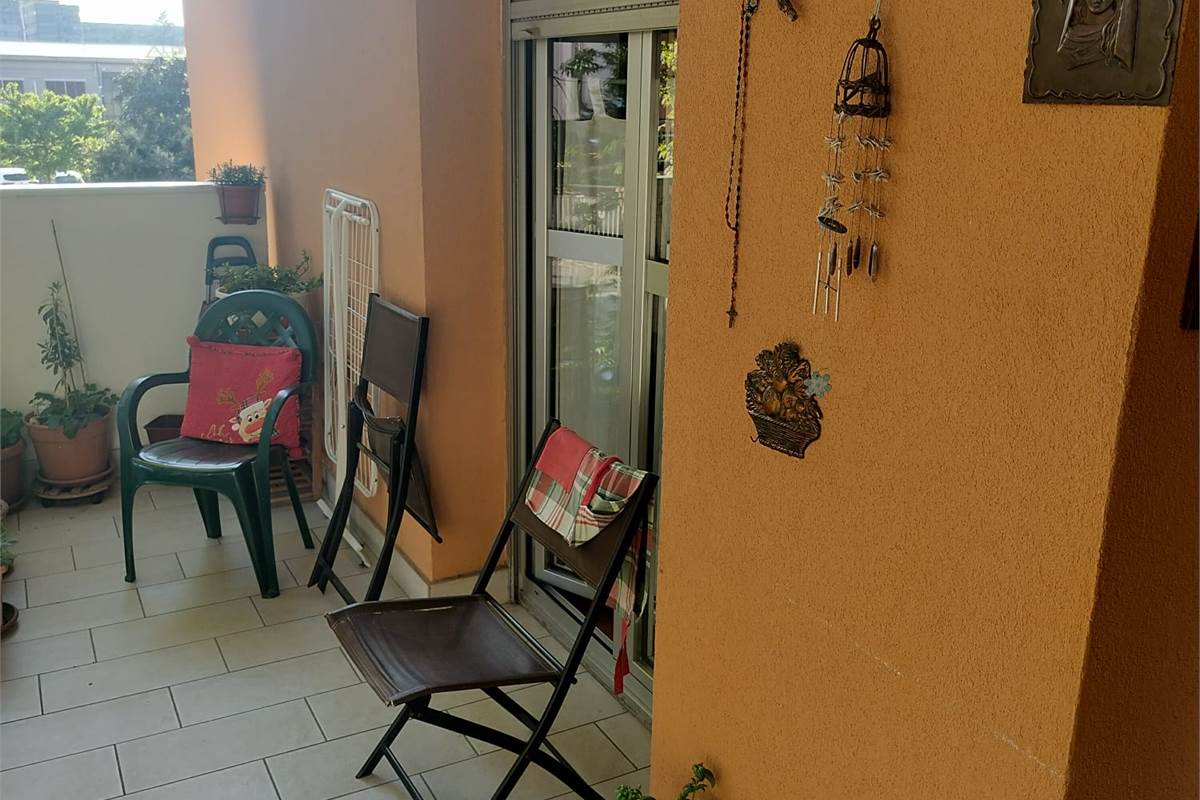 2 locali In Vendita a Opera