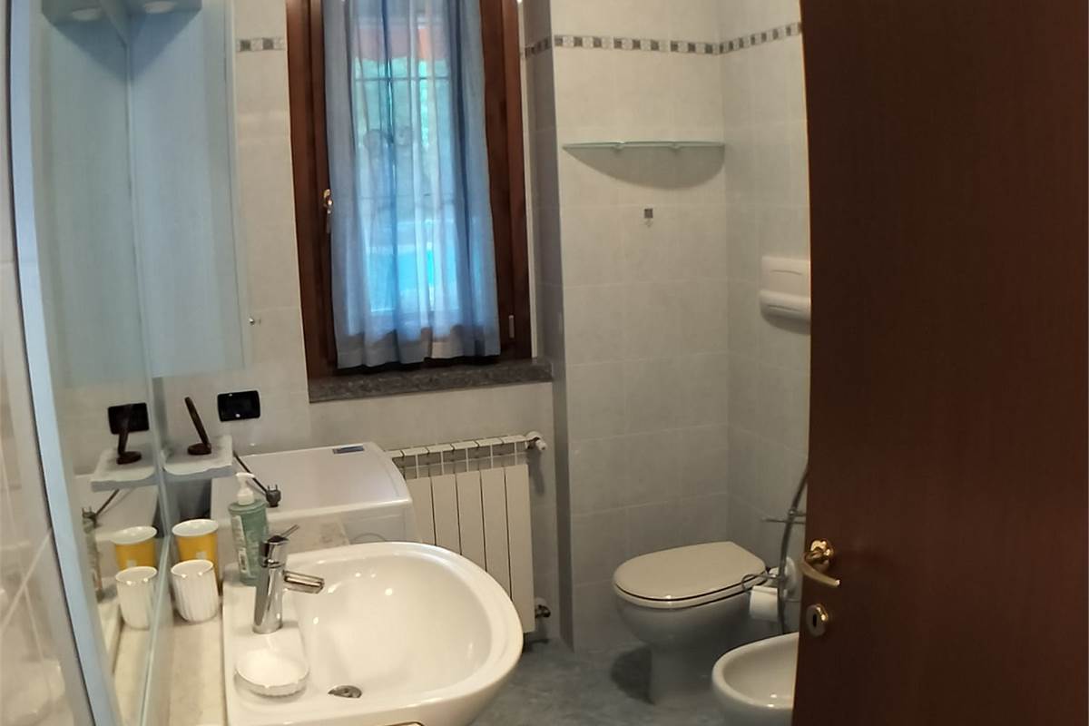 2 locali In Affitto a Rovellasca