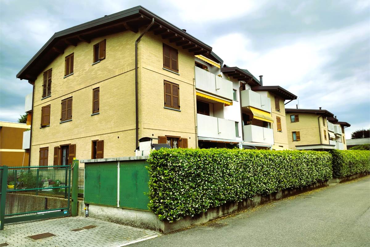 2 locali In Affitto a Rovellasca