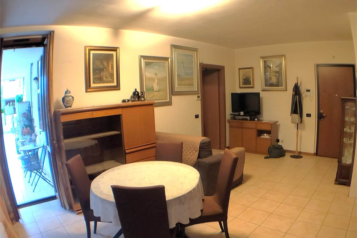 2 locali In Affitto a Rovellasca