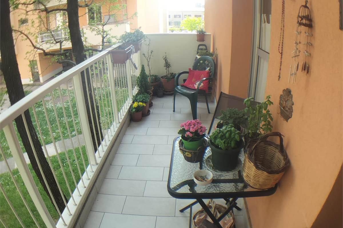 2 locali In Vendita a Opera
