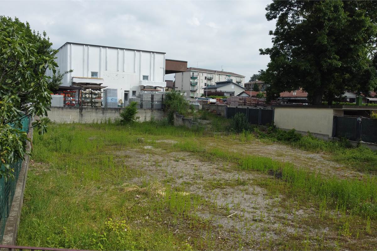 Terreno edificabile a Cermenate