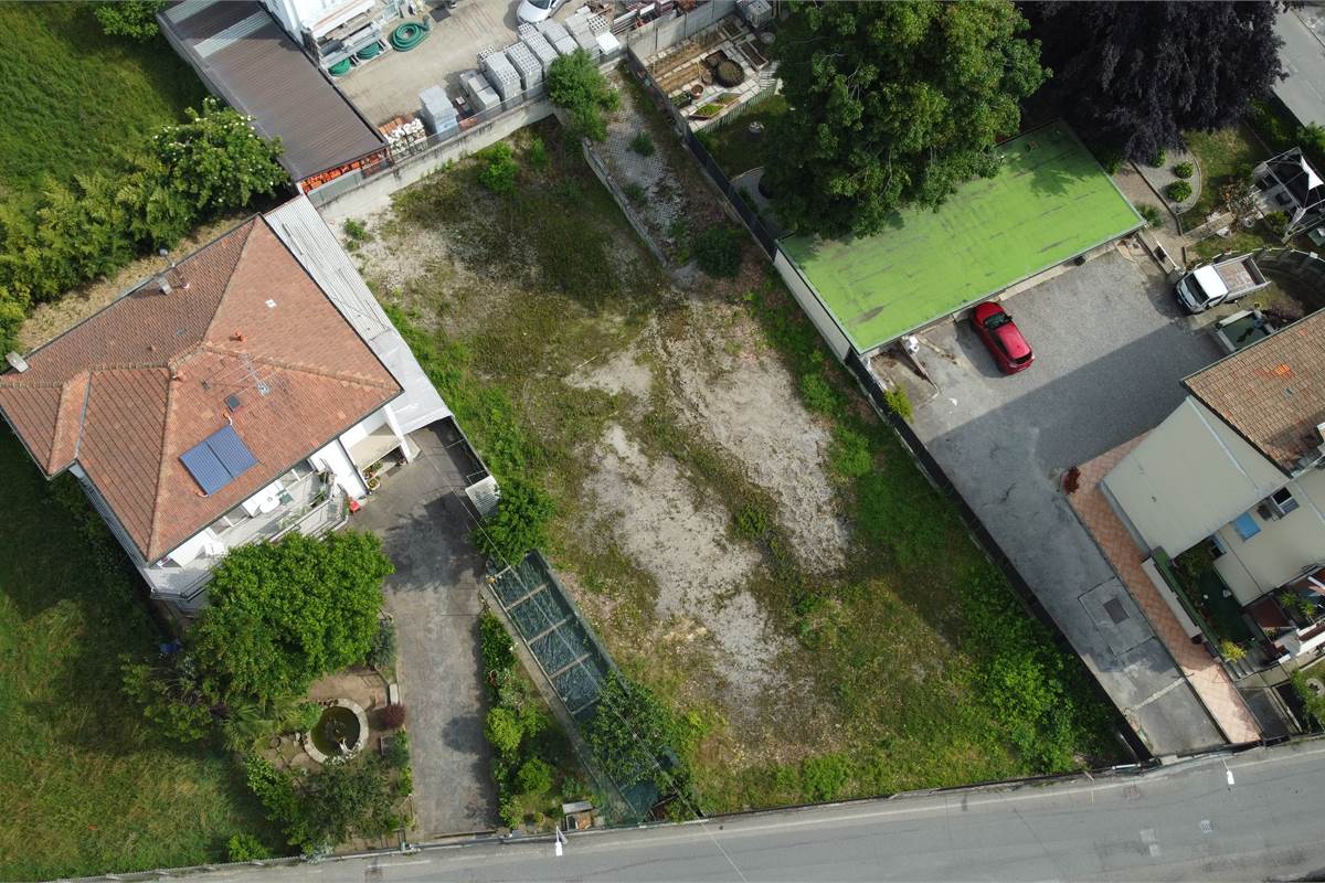 Terreno edificabile a Cermenate