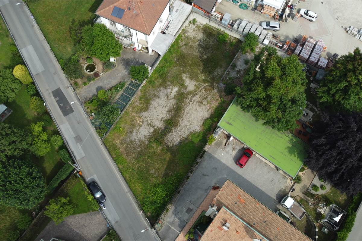 Terreno edificabile a Cermenate