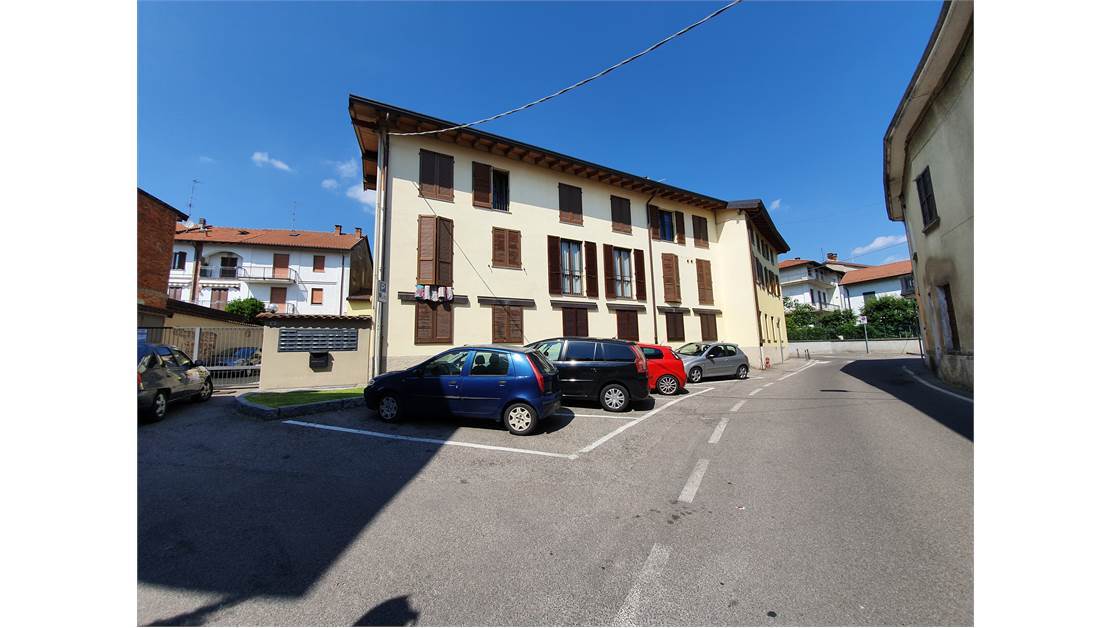 Ottimo trilocale completamente arredato a Fenegrò