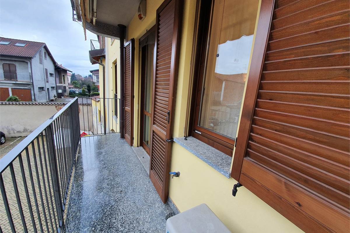 Ottimo trilocale completamente arredato a Fenegrò