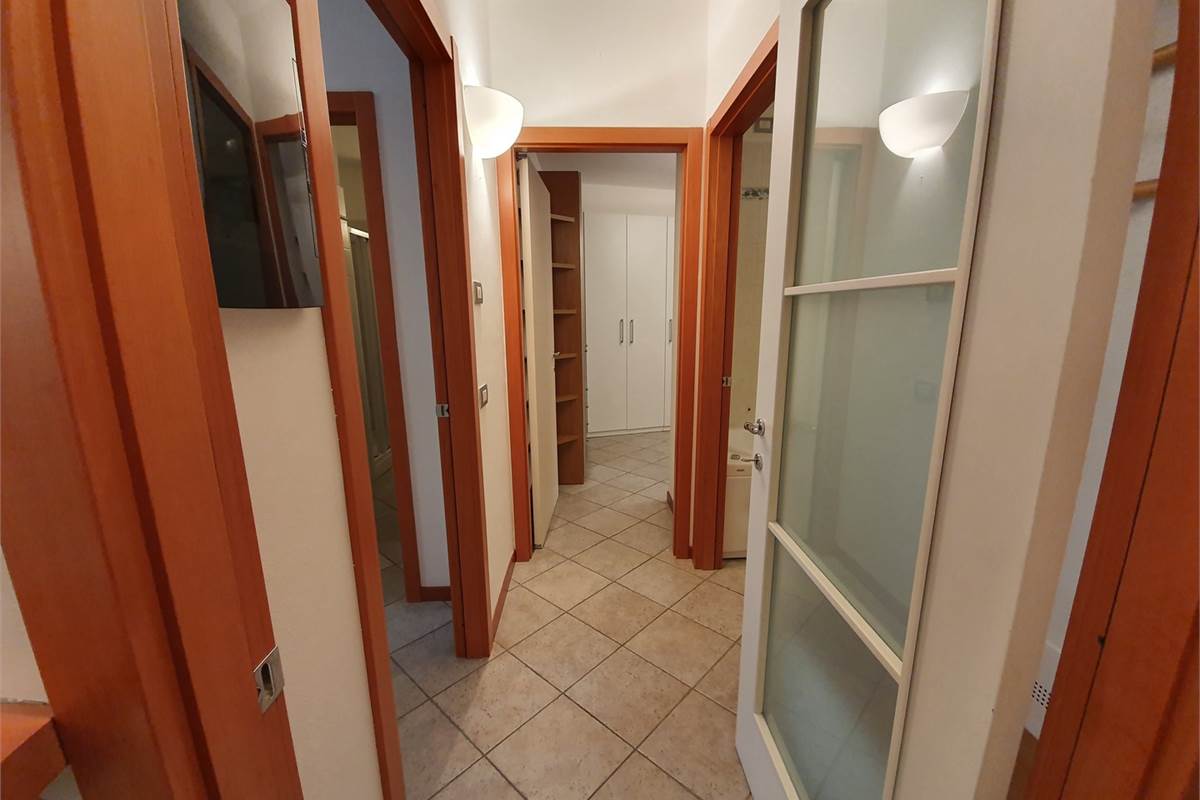Ottimo trilocale completamente arredato a Fenegrò