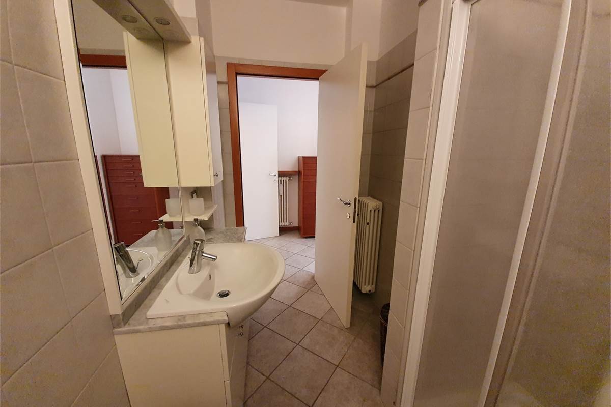 Ottimo trilocale completamente arredato a Fenegrò