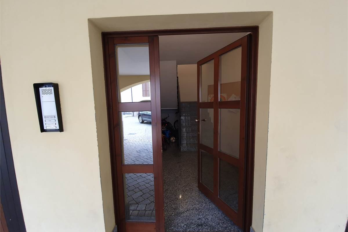 Ottimo trilocale completamente arredato a Fenegrò