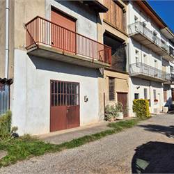 Vendesi rustico con piccolo giardino privato