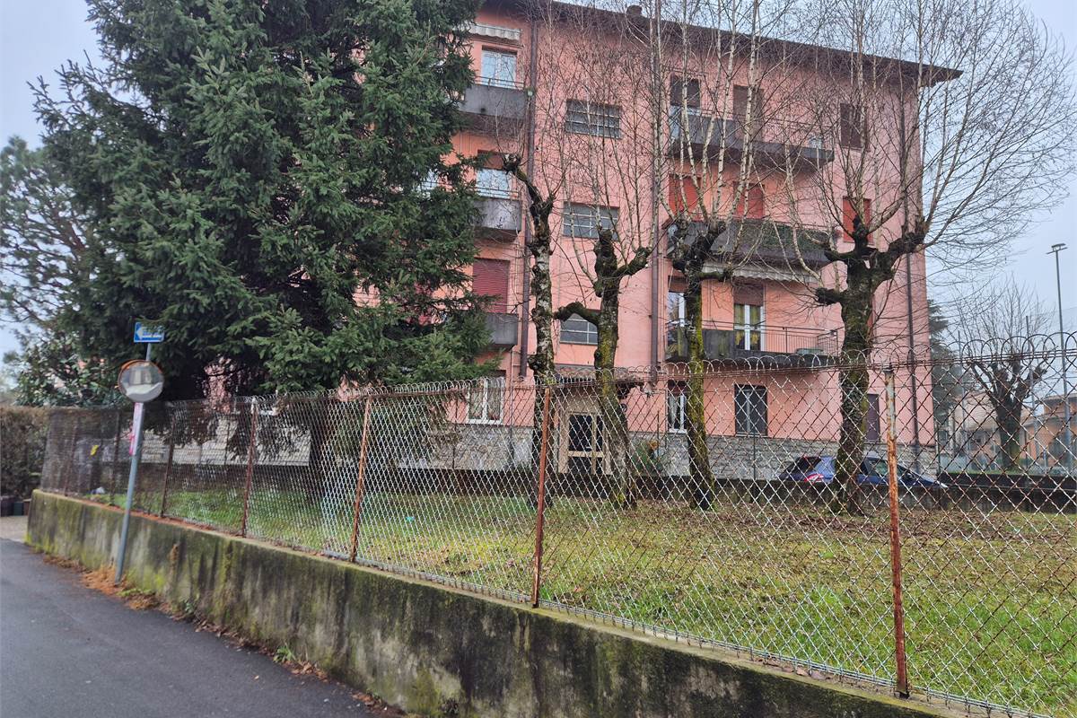 Trilocale in vendita con cantina a Lurate Caccivio
