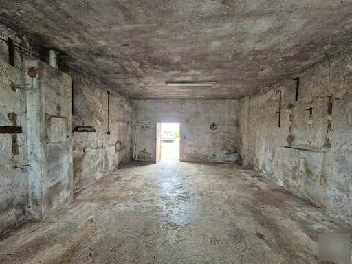 Rustico su due livelli con porticato privato