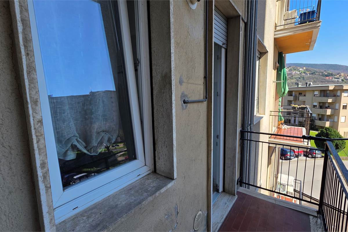 Bilocale in vendita con cantina a Lipomo 
