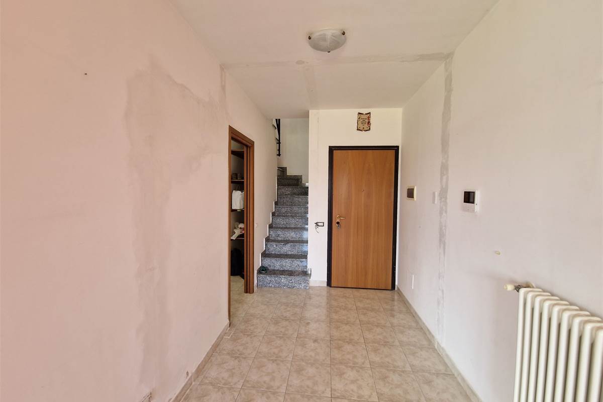 Luminoso appartamento su due livelli con grande terrazzo e box doppio