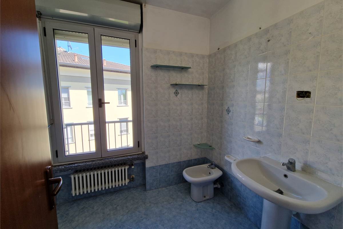 Luminoso appartamento su due livelli con grande terrazzo e box doppio