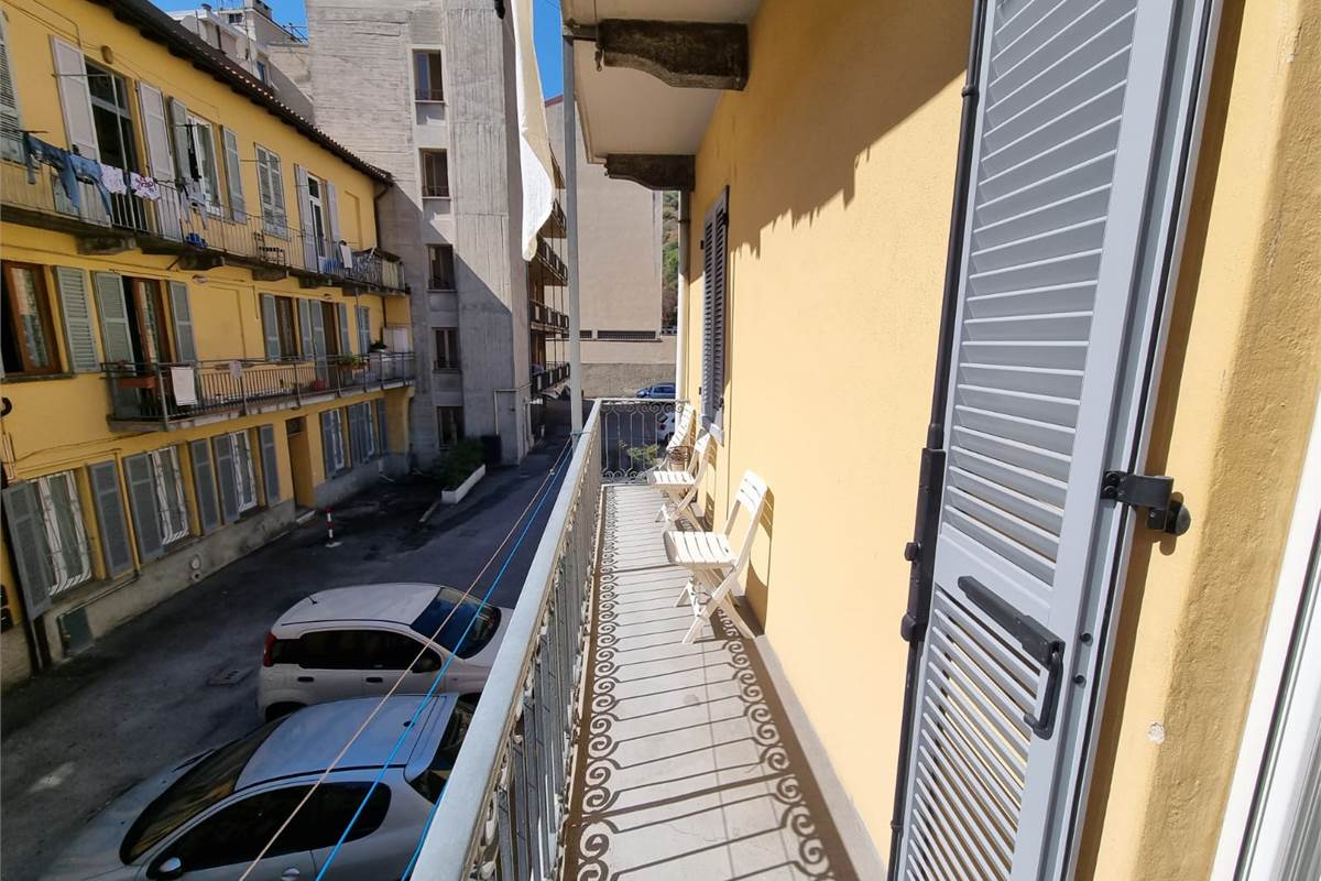 Ottimo Bilocale Ristrutturato a Como