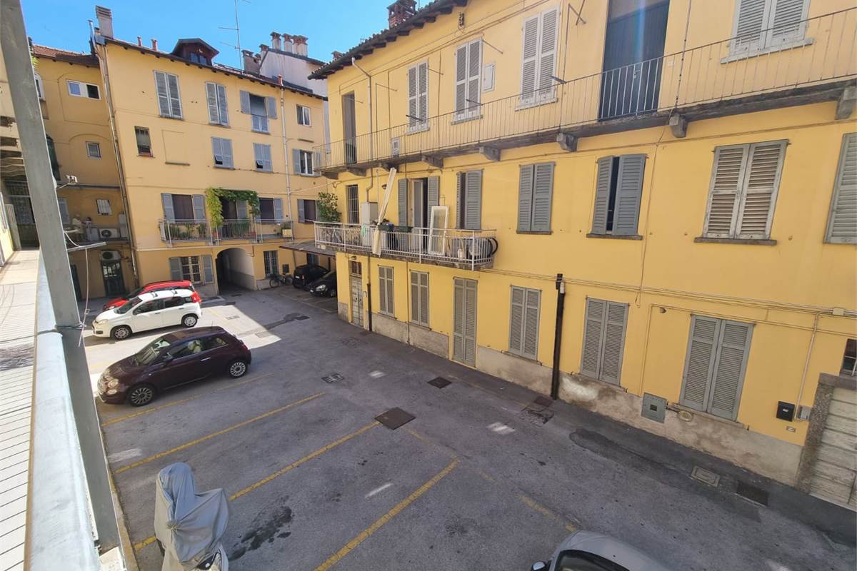 Ottimo Bilocale Ristrutturato a Como