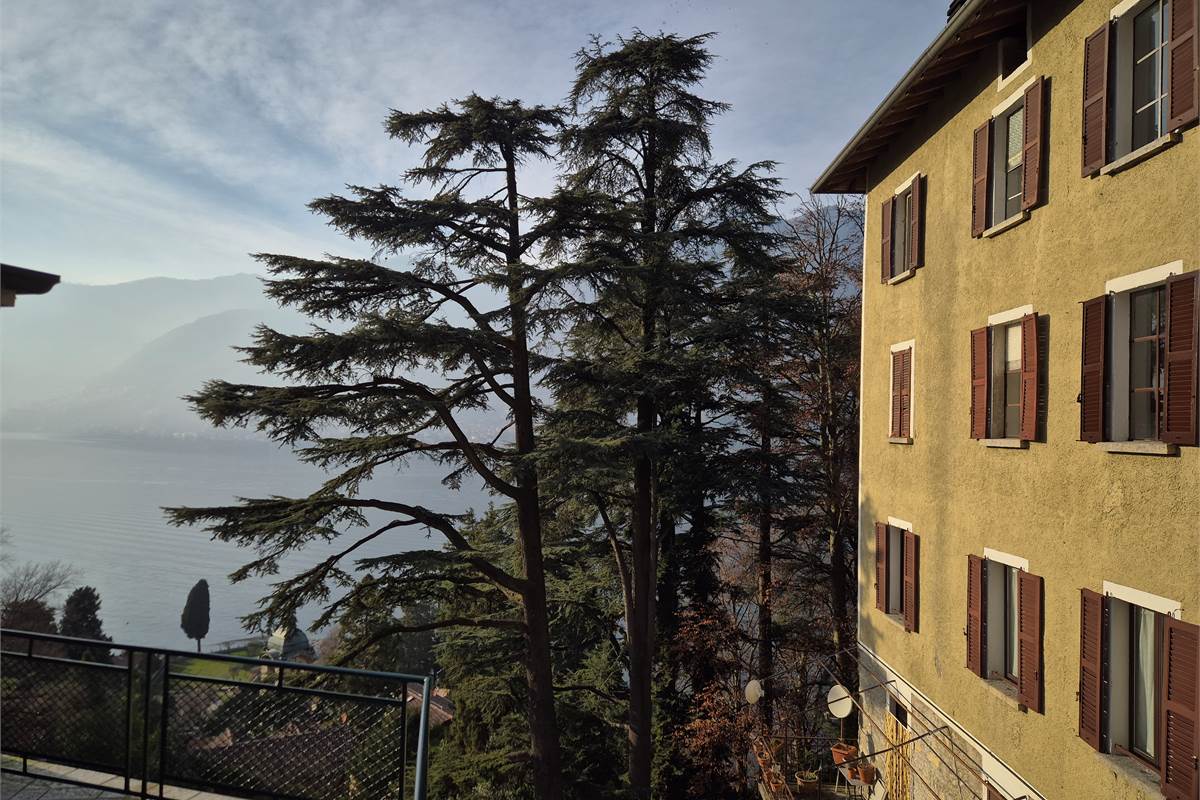 Bilocale vista lago a Faggeto Lario