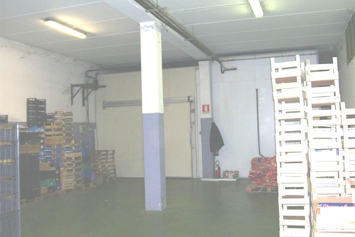 Commerciale a Mozzate