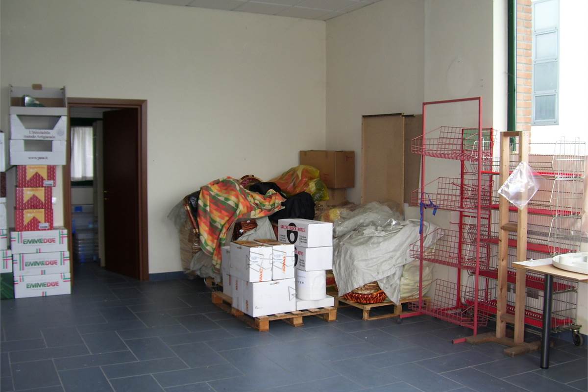 Commerciale a Mozzate
