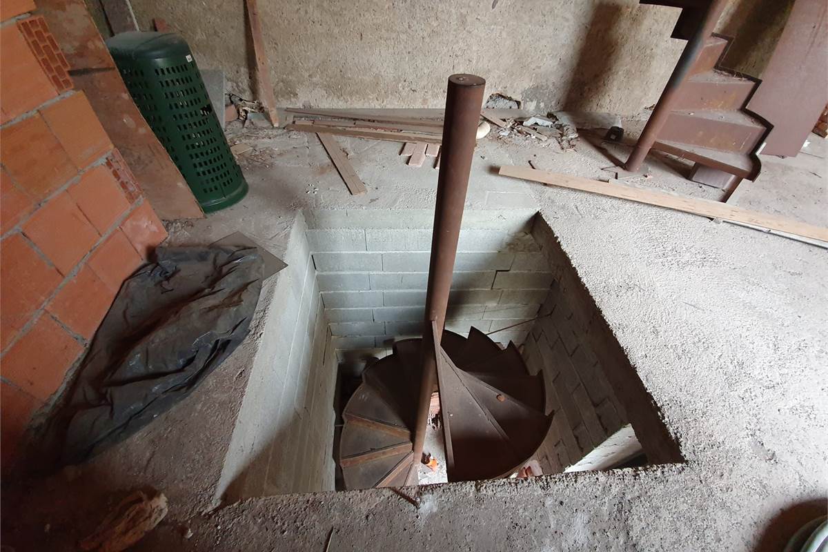 Porzione di casa al rustico ad Appiano Gentile