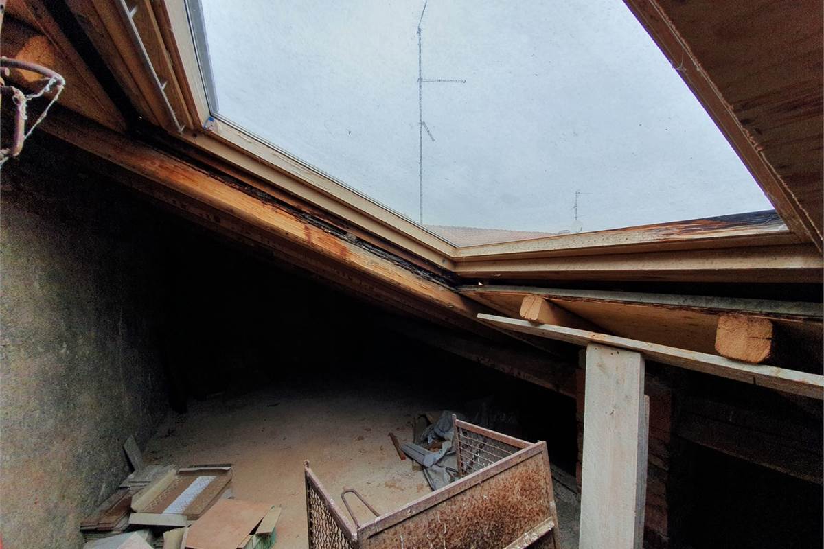Porzione di casa al rustico ad Appiano Gentile
