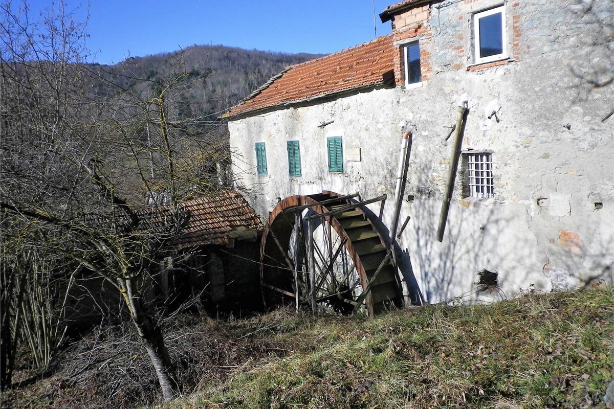 Caratteristico Mulino ubicato a Bardineto