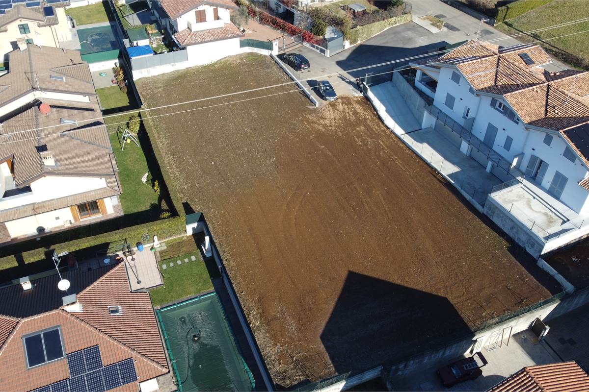 Terreno edificabile a Lurago Marinone